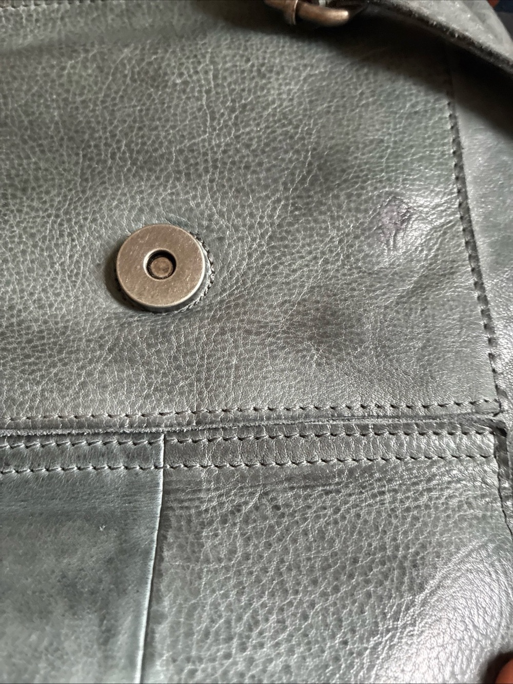 Latico Bianca Leather Tote Crossbody Bag in gray/blue - Picture 4 of 8